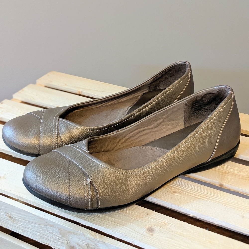 Dr. Scholl's metallic flats sz 9.5